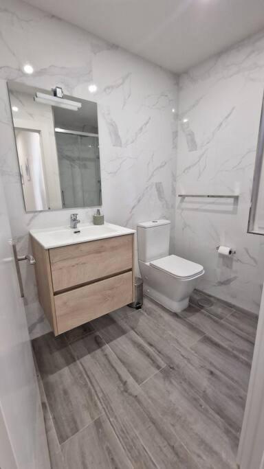 Apartamento Aires De Tineo Oviedo Bagian luar foto